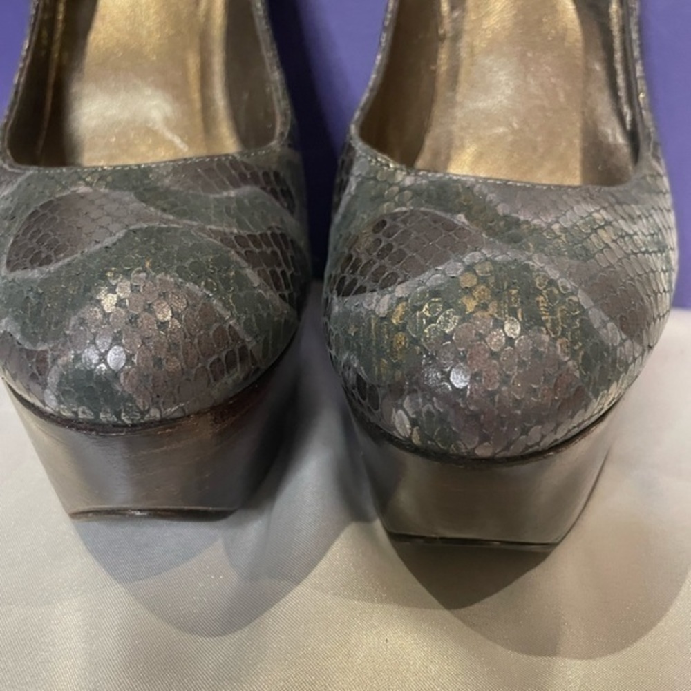 Stuart Weitzman python pumps - image 3